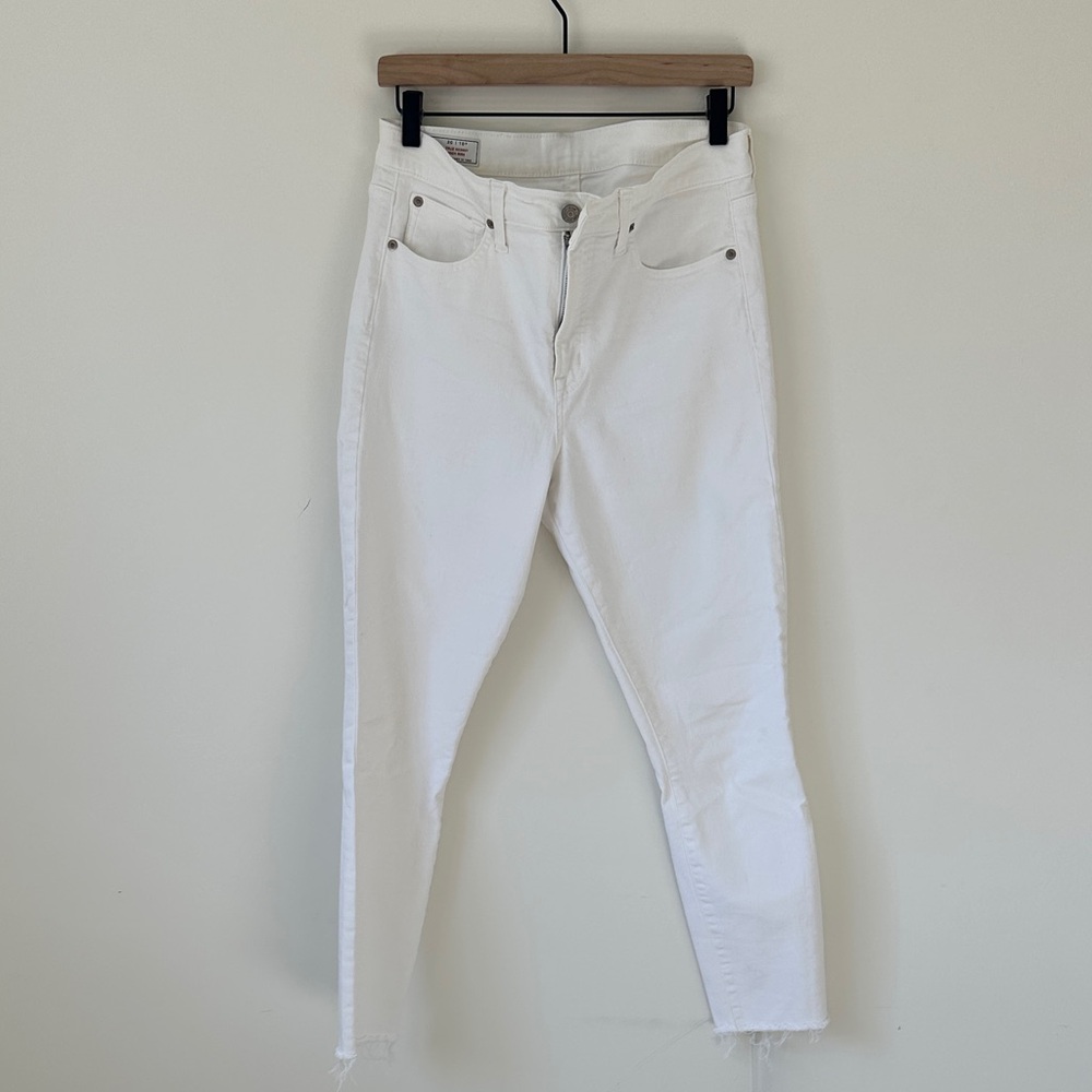 GAP Women's White Jeans